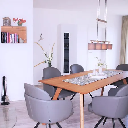 Silbermoewe 度假居 *